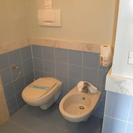 Sempione 2* 스트레사