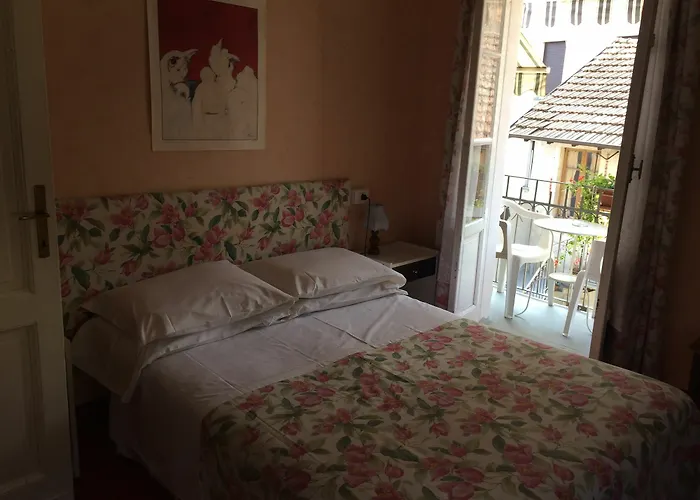 Hotell Sempione 2*